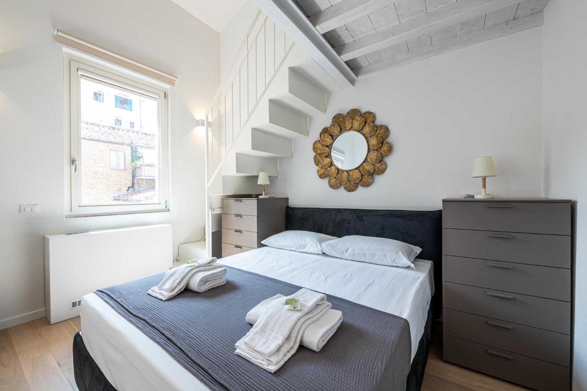 Algila Lifestyle Tornabuoni Apartments Florence Exterior photo